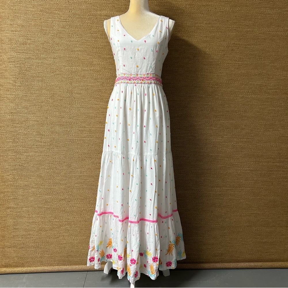 Crown & Ivy Maxi Dress Women’s 4 White Cotton Multicolor Embroidery